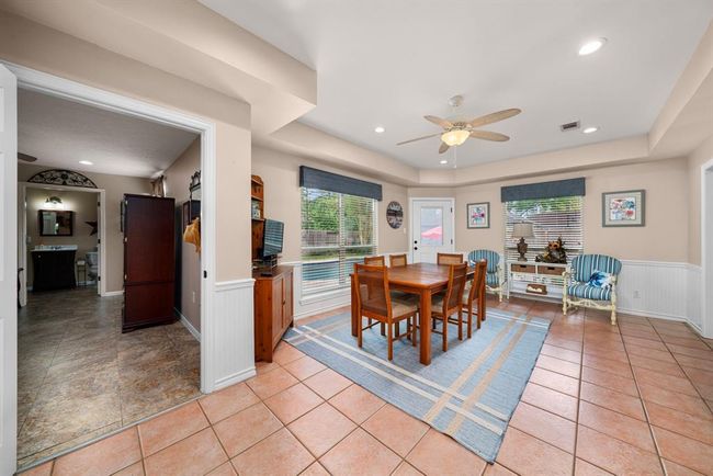 Family Room | Image 13