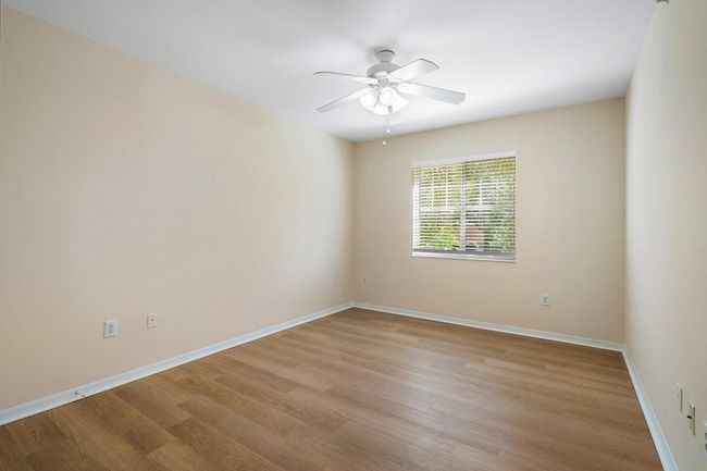 APT-208 - 6492 Emerald Dunes Dr, Condo with 3 bedrooms, 2 bathrooms and null parking in West Palm Beach FL | Image 11