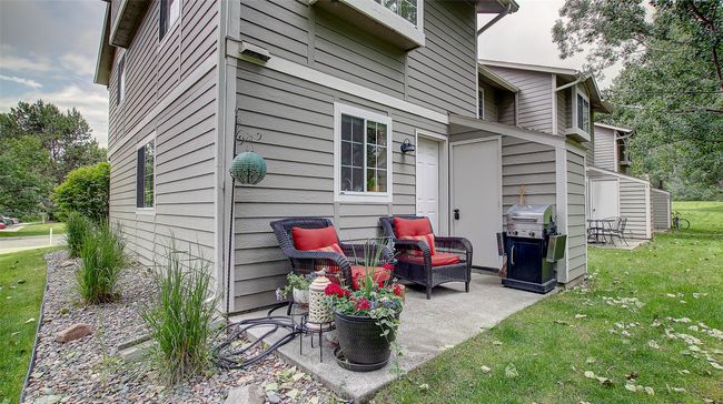 View of patio with grilling area | Image 29