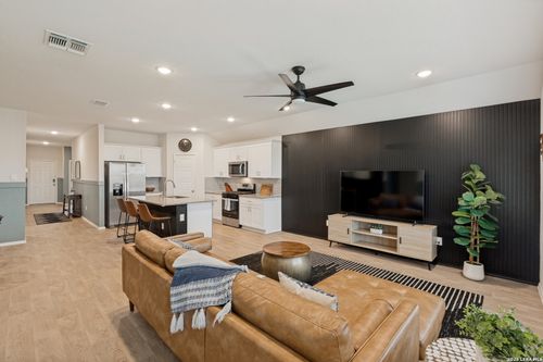 438 Kayden Pt, New Braunfels, TX, 78130-0655 | Card Image