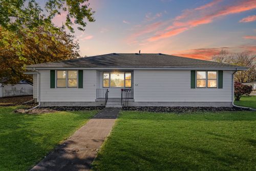 419 N Main St, Farmer City, IL, 61842-1107 | Card Image