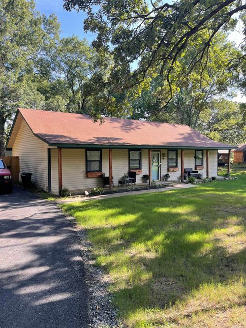6 Eastwood Oaks Street, Conway, AR, 72032 | Card Image
