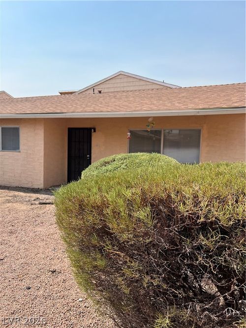 a-5116 Golden Ln, Las Vegas, NV, 89119-1735 | Card Image