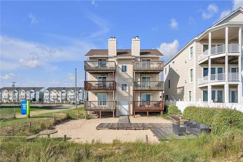 apt-b-9711 Chesapeake St, Norfolk, VA, 23503-1941 | Card Image