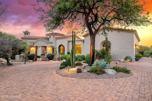 7437 N Mystic Canyon Dr, Tucson, AZ, 85718-7824 | Card Image