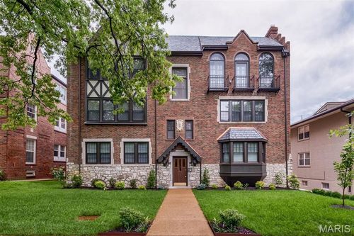 1e-7552 Wydown Blvd, Saint Louis, MO, 63105-2753 | Card Image
