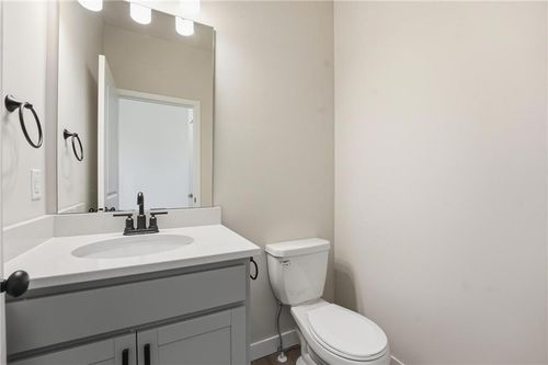 20529 Newcastle St, Spring Hill, KS, 66083 | Card Image