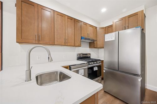 3250 87th St, East Elmhurst, NY, 11369-2138 | Card Image