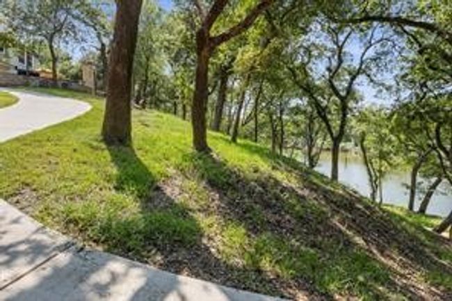 6810 Westover Dr, House other with 4 bedrooms, 5 bathrooms and null parking in Granbury TX | Image 32