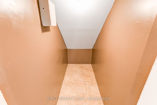61 - 130 Ling Rd, Condo with 4 bedrooms, 2 bathrooms and 1 parking in Toronto ON | Image 26