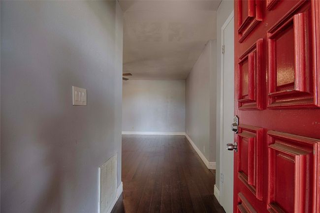 311 August St, House other with 3 bedrooms, 2 bathrooms and 6 parking in Schulenburg TX | Image 5