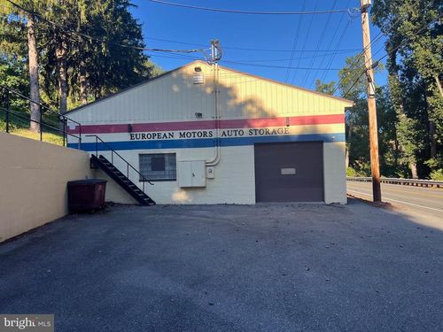 4116 New Holland Rd, MOHNTON, PA, 19540-8656 | Card Image