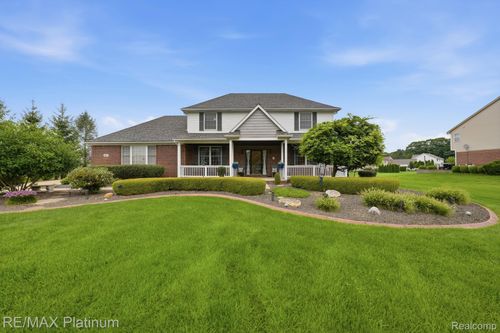 8927 Lantree Dr, Howell, MI, 48855-7167 | Card Image