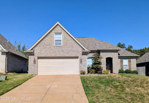 2676 Dawnwood Cir N, Southaven, MS, 38672-2310 | Card Image