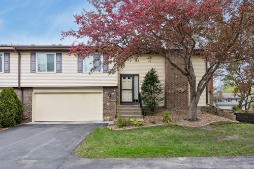 14441 92nd Ave N, Maple Grove, MN, 55369-8875 | Card Image