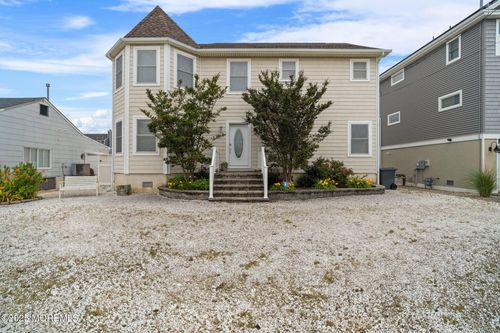 164 Morris Blvd, MANAHAWKIN, NJ, 08050-4206 | Card Image