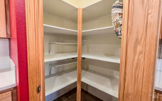 1005 Viola Ln, House other with 5 bedrooms, 3 bathrooms and null parking in Viola ID | Image 8