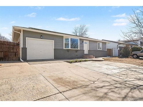 908 Applewood Ct, Fort Lupton, CO, 80621-2406 | Card Image