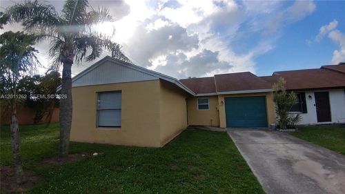 5721-5721 Wingham Way, Lake Worth, FL, 33463-6670 | Card Image