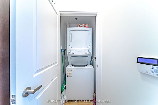 8 - 65 Speers Rd, Condo with 2 bedrooms, 1 bathrooms and null parking in Oakville ON | Image 21