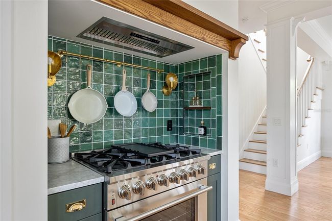 101 E Lambright St, House other with 4 bedrooms, 4 bathrooms and null parking in TAMPA FL | Image 7