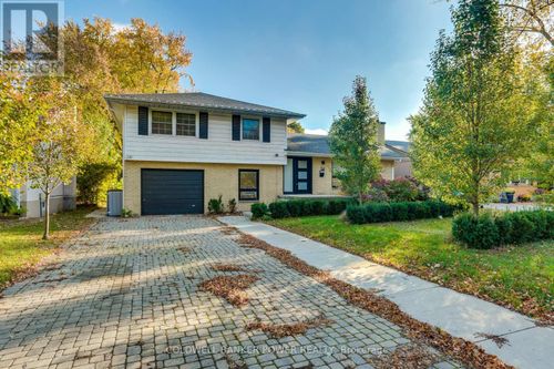 14 Mcleod Cres, London, ON, N5X1S8 | Card Image