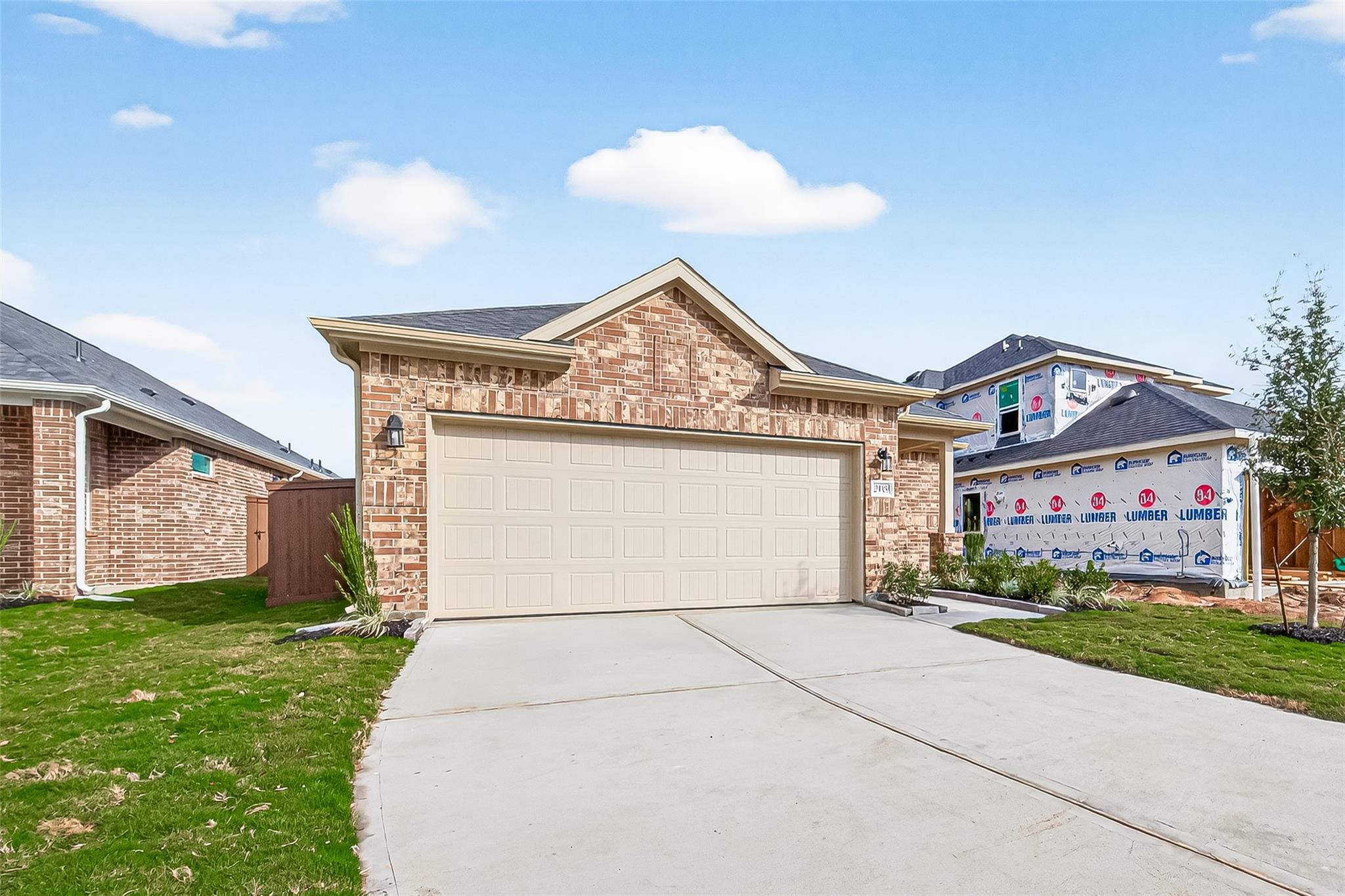Residential in Iowa Colony 2