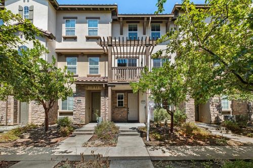 1052 Chamomile Walkway, San Jose, CA, 95133-3204 | Card Image