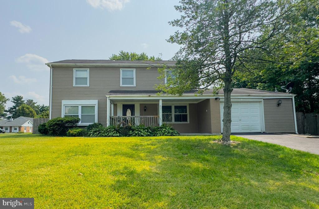 Barker Ln, Willingboro, NJ 08046