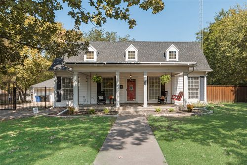 233 E High St, Wills Point, TX, 75169-2111 | Card Image
