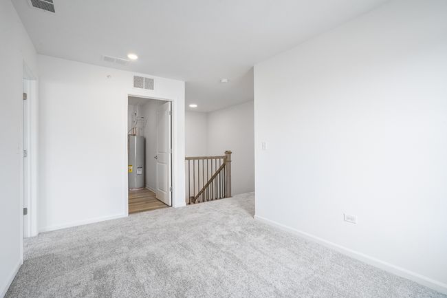 694 Cassia Ct, Townhouse with 3 bedrooms, 3 bathrooms and 2 parking in Crystal Lake IL | Image 17