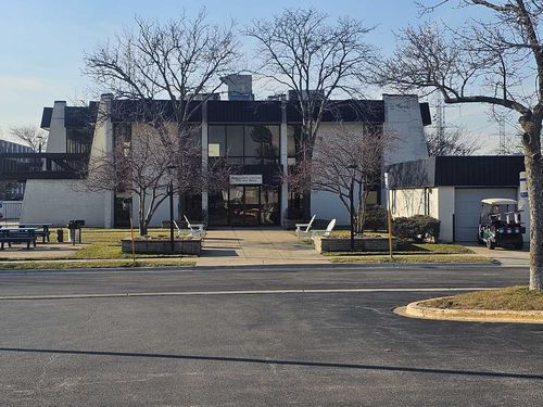apt-1m-9078 W Heathwood Dr, Niles, IL, 60714-5882 | Card Image