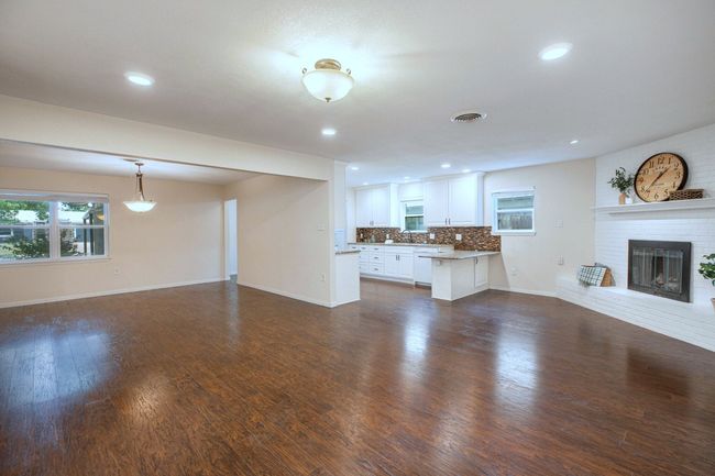 2489 Campus Ct, House other with 3 bedrooms, 2 bathrooms and null parking in Abilene TX | Image 4