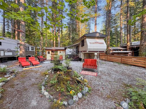 175 6 Chanterelle Dr, Deming, WA, 98244 | Card Image