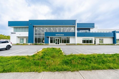 19025 52 Ave, Surrey, BC, V3S8E5 | Card Image