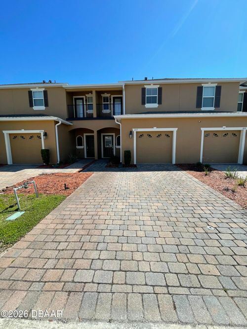 207 Wentworth Grande Dr, Daytona Beach, FL, 32124-3015 | Card Image
