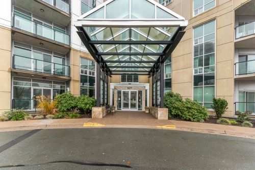 102-2677 Gladstone St, Halifax, NS, B3K0A3 | Card Image