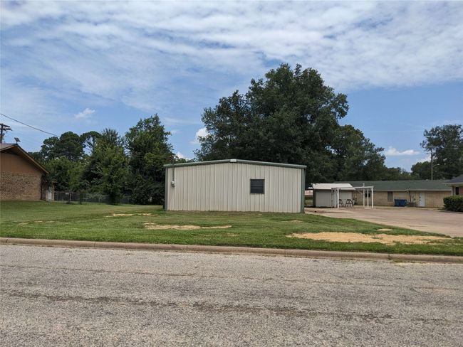 810 Lucas Dr, House other with 2 bedrooms, 2 bathrooms and null parking in Athens TX | Image 8
