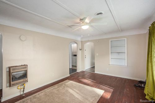 205 Grove St, Otisville, MI, 48463-7705 | Card Image