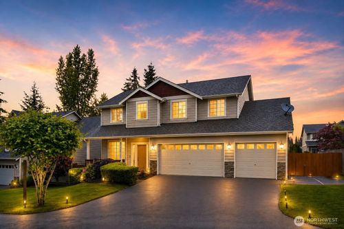 17617 44th Ave W, Lynnwood, WA, 98037-3675 | Card Image
