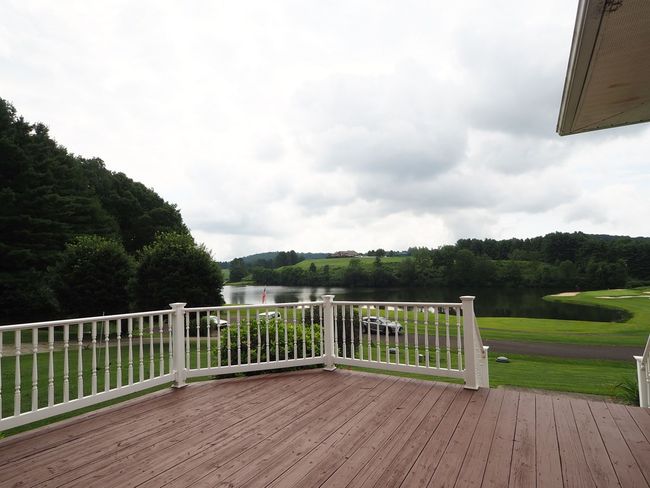 19 Lone Oak Ct, House other with 4 bedrooms, 4 bathrooms and 2 parking in Laurel Fork VA | Image 12
