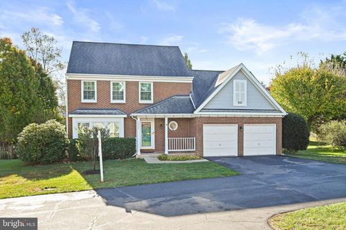 3025 Hughsmith Ct, HERNDON, VA, 20171-4060 | Card Image