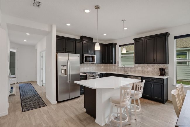 564 Jubilee Cir, Home with 2 bedrooms, 2 bathrooms and null parking in YULEE FL | Image 7