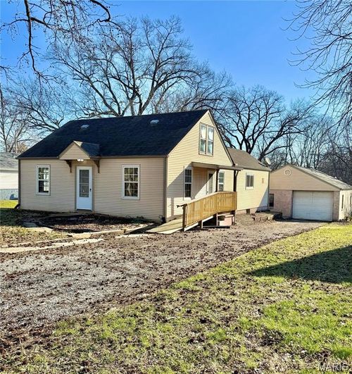 56 Pine Trl, Fairview Heights, IL, 62208-1933 | Card Image