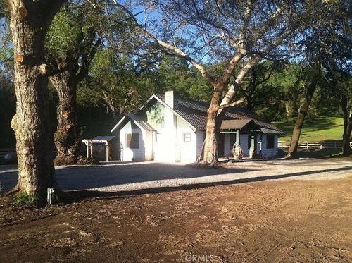 35294 Ruth Hill Rd, Squaw Valley, CA, 93675-9311 | Card Image