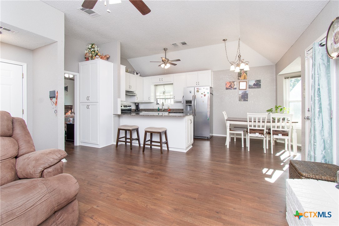 Bowen Ave, Copperas Cove, TX 76522