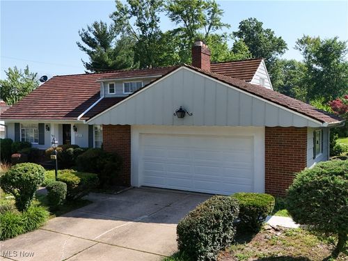 2275 Walden Rd, East Cleveland, OH, 44112-4034 | Card Image