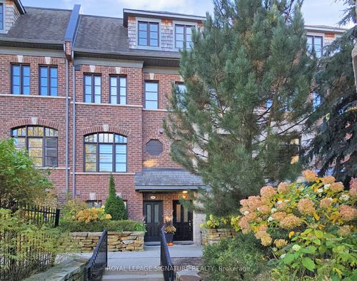 8 Agar Lane, Woodbridge, ON, L4L0C5 | Card Image