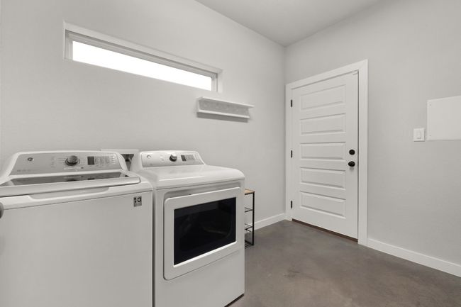 101 S Thomas Cv, House other with 3 bedrooms, 3 bathrooms and 4 parking in Burnet TX | Image 26