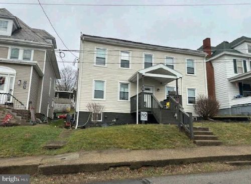 105 1st St, Bentleyville, PA, 15314-1205 | Card Image